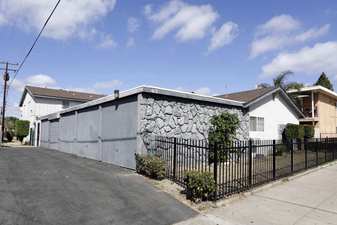 413 N Valley St in Anaheim, CA - Building Photo