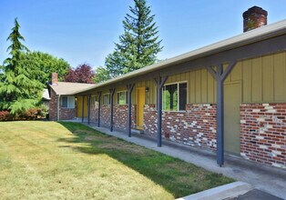 Elizabeth Anne Apartments in Gresham, OR - Foto de edificio - Building Photo