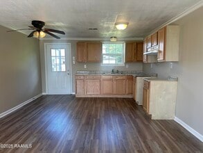 1037 Erika Ln in Breaux Bridge, LA - Building Photo - Building Photo