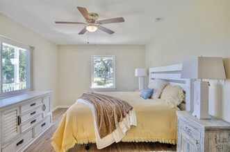 240 Harmon Ave in Panama City, FL - Building Photo - Building Photo