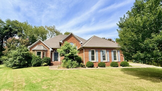 property at 113 Nobleton Ln NW