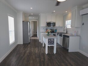 200 S Banana River Dr in Merritt Island, FL - Building Photo - Building Photo