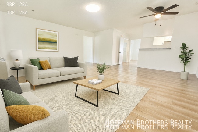 982 S New Hampshire Ave, Unit 104