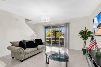 1149 Blue Jay Dr in Davenport, FL - Building Photo - Building Photo