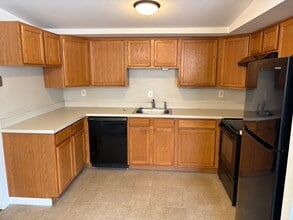 809 N Bethlehem Pike, Unit B-3 in Ambler, PA - Building Photo - Building Photo