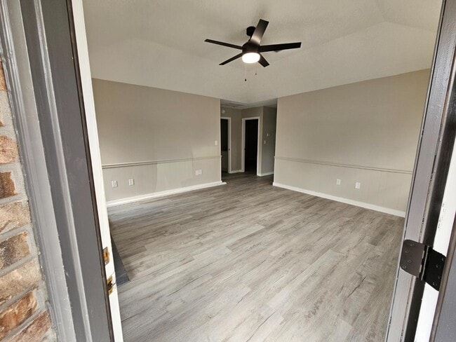 property at 100 North St