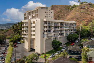 Ka Hale Moi in Honolulu, HI - Building Photo - Building Photo