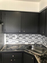 17255 SW 95th Ave in Palmetto Bay, FL - Building Photo - Building Photo