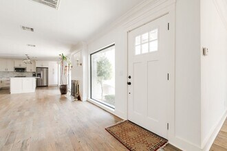 1209 NW 63rd St in Nichols Hills, OK - Building Photo - Building Photo