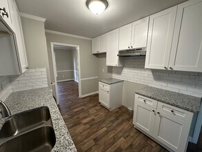 5529 Continental Way in Raleigh, NC - Building Photo - Building Photo