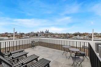 1102 Germantown Ave in Philadelphia, PA - Building Photo - Building Photo