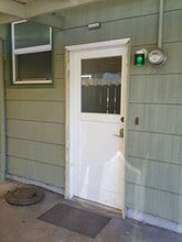 3556 SE 60th Ave, Unit 3556SE60thB in Portland, OR - Foto de edificio - Building Photo