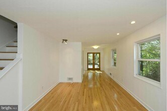 5835 Fifer Dr in Alexandria, VA - Building Photo - Building Photo