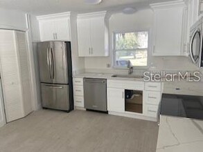 2318 Valley Dr in Apopka, FL - Building Photo - Building Photo