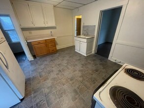 1409 Carl Ave in Sheboygan, WI - Building Photo - Building Photo