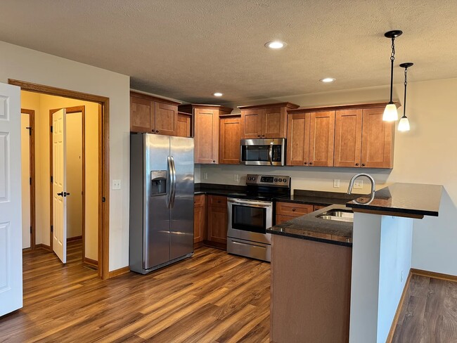 8821 Ridge Hollow Dr in Lincoln, NE - Building Photo - Building Photo