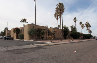 Sandia Apartments in Tucson, AZ - Building Photo