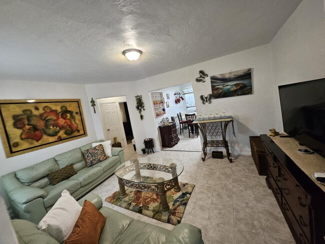 680 SW 7th Ave
