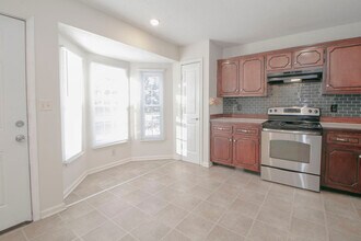 2000 Tynewood Dr in Clarksville, TN - Building Photo - Building Photo