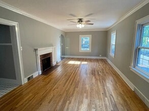 2318 Storm St in Ames, IA - Building Photo - Building Photo