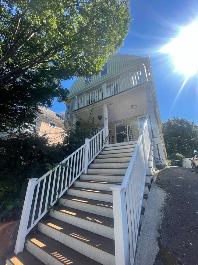 42 Electric Ave, Unit 1 in Somerville, MA - Building Photo - Building Photo