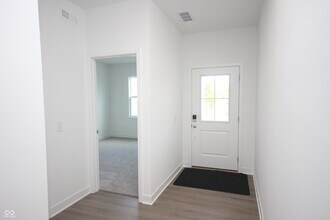 7291 Standish Ln in Avon, IN - Building Photo - Building Photo