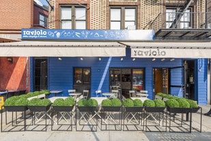 57 Seventh Ave S in New York, NY - Building Photo