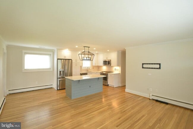 3817 Ren Rd in Fairfax, VA - Building Photo - Building Photo