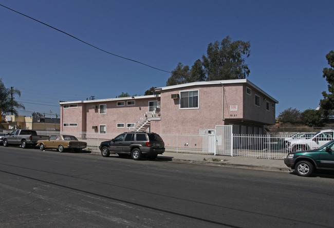 9121 Orion Ave in North Hills, CA - Building Photo - Building Photo