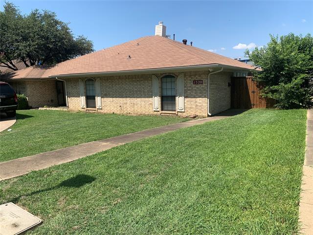 1520 Parkside Dr in Carrollton, TX - Building Photo