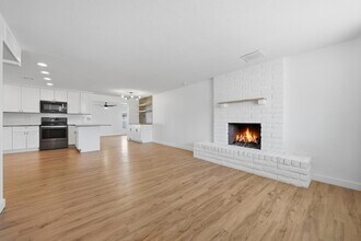 3540 E Voltaire Dr in Phoenix, AZ - Building Photo - Building Photo