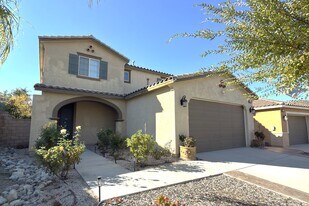 36499 Chervil Way in Lake Elsinore, CA - Building Photo