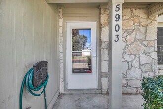 5903 Kevin Kelly Pl in Austin, TX - Building Photo - Building Photo