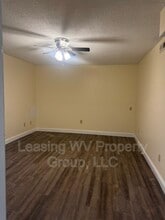 5208 Rocky Fork Rd in Cross Lanes, WV - Building Photo - Building Photo