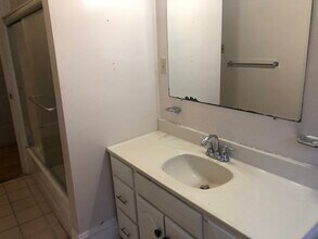 71 Boylston St, Unit 1 in Brookline, MA - Building Photo - Building Photo