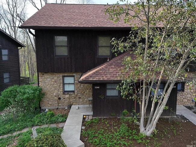 property at 2346 E Winding Brook Cir