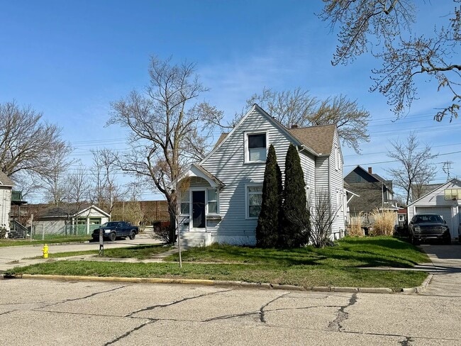 1403 Columbus Ave, Unit 1403 Upper