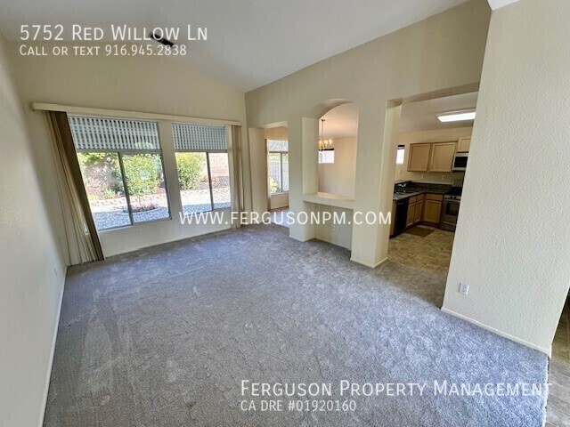 5752 Red Willow Ln in Roseville, CA - Building Photo - Building Photo