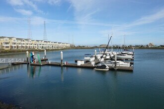 635 True Wind Way in Redwood City, CA - Building Photo - Building Photo