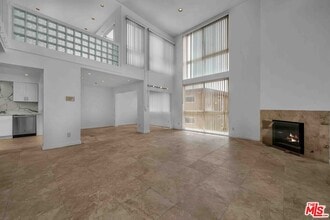 15 63rd Ave in Los Angeles, CA - Building Photo - Building Photo