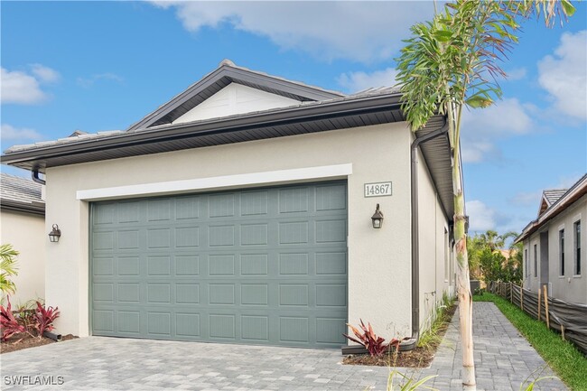14867 Loggerhead Dr in Naples, FL - Building Photo - Building Photo