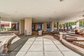 4515 Willard Ave in Chevy Chase, MD - Building Photo - Building Photo