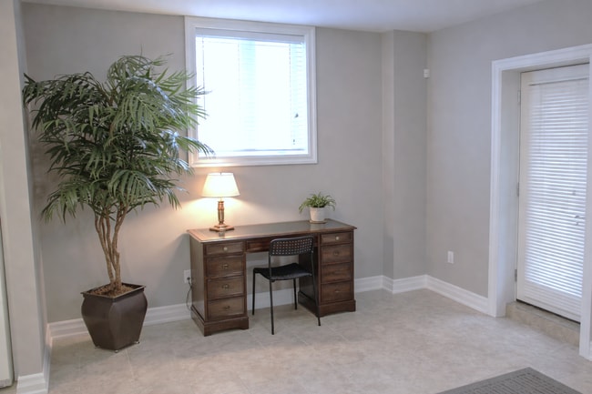 9193A Bathurst St in Richmond Hill, ON - Building Photo - Building Photo