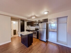 4180 N Marine Dr, Unit 803 in Chicago, IL - Foto de edificio - Building Photo