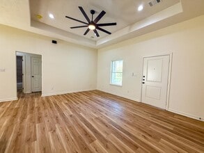 790 Woodland St in Vidor, TX - Foto de edificio - Building Photo