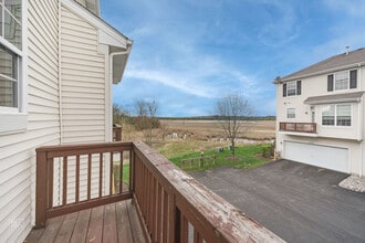 1579 W Turtle Creek Ln in Round Lake, IL - Building Photo - Building Photo