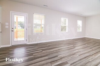 484 Barnes Lndg Dr in Four Oaks, NC - Building Photo - Building Photo