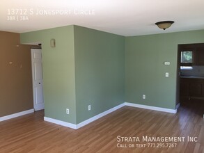 13712 S Jonesport Cir in Plainfield, IL - Foto de edificio - Building Photo