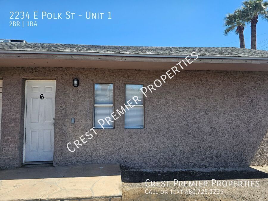 2234 E Polk St in Phoenix, AZ - Foto de edificio