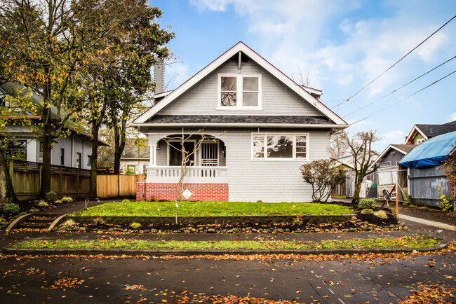 property at 525 N Simpson St